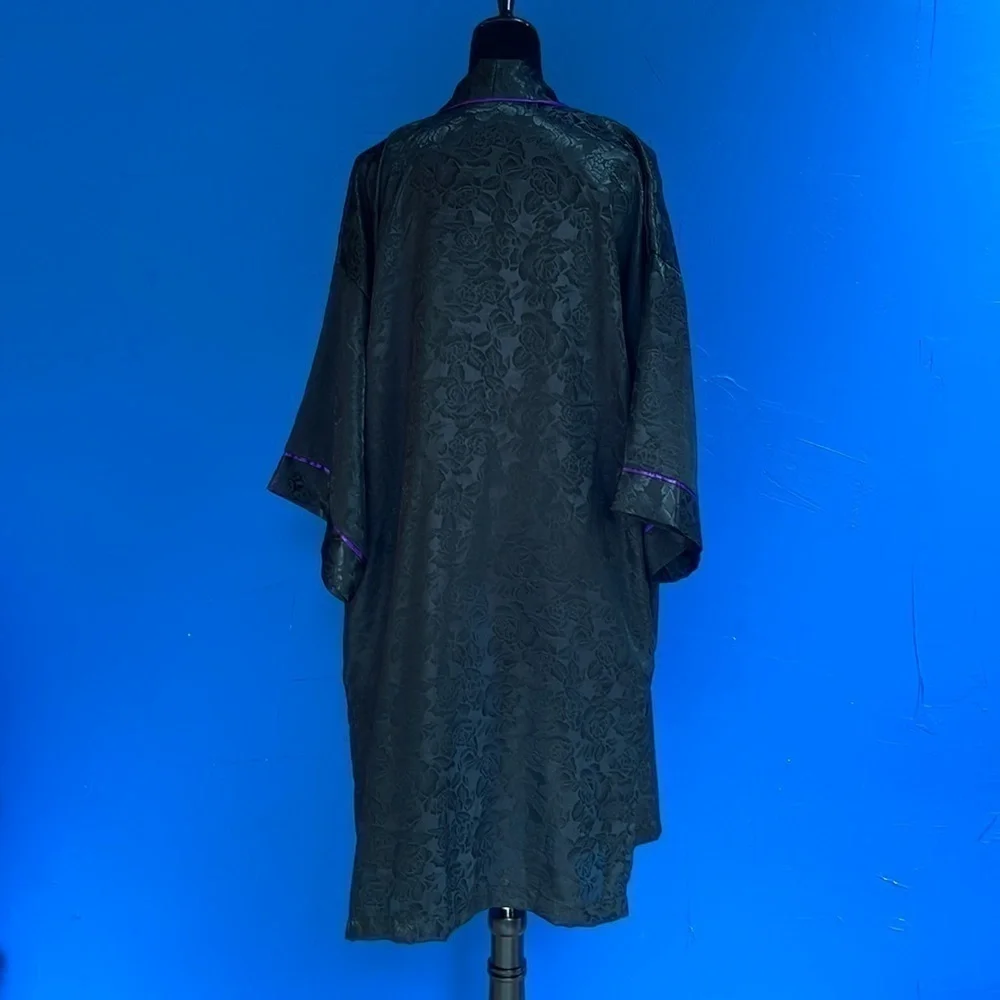 Victoria’s Secret robe Gold label black purple trim dark floral soprano mob wife
